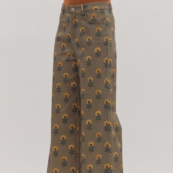 Entro- Botanical Wide Leg Pants – Olive Bloom - Picture 4 of 9